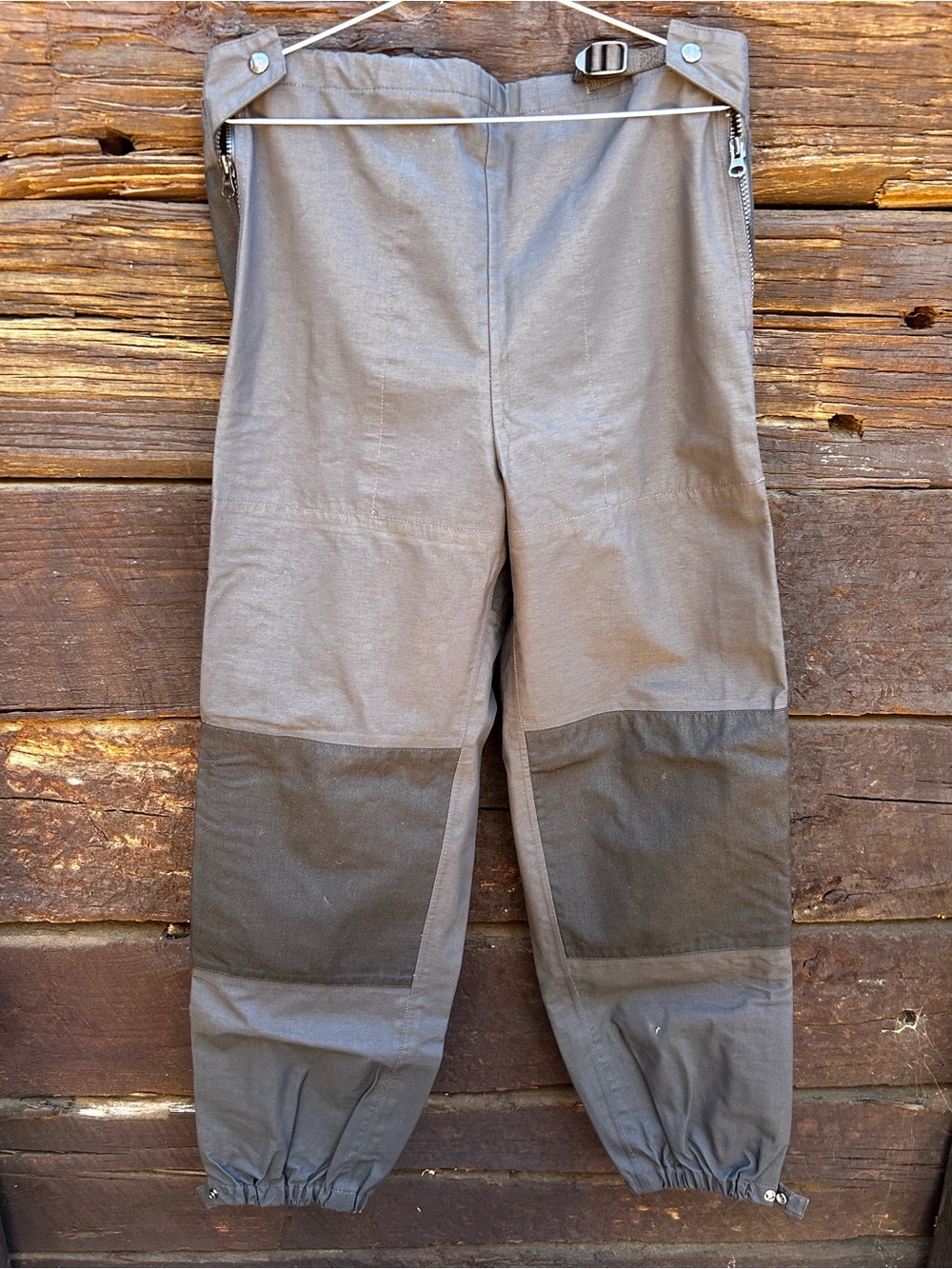 REI GORE-TEX Side Zip, Black/Gray Outdoor Rain Shell Pants size small